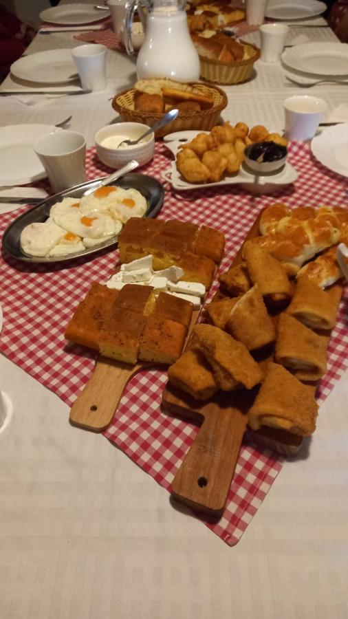 Domacinstvo Bakic ξενώνας Irig Εξωτερικό φωτογραφία